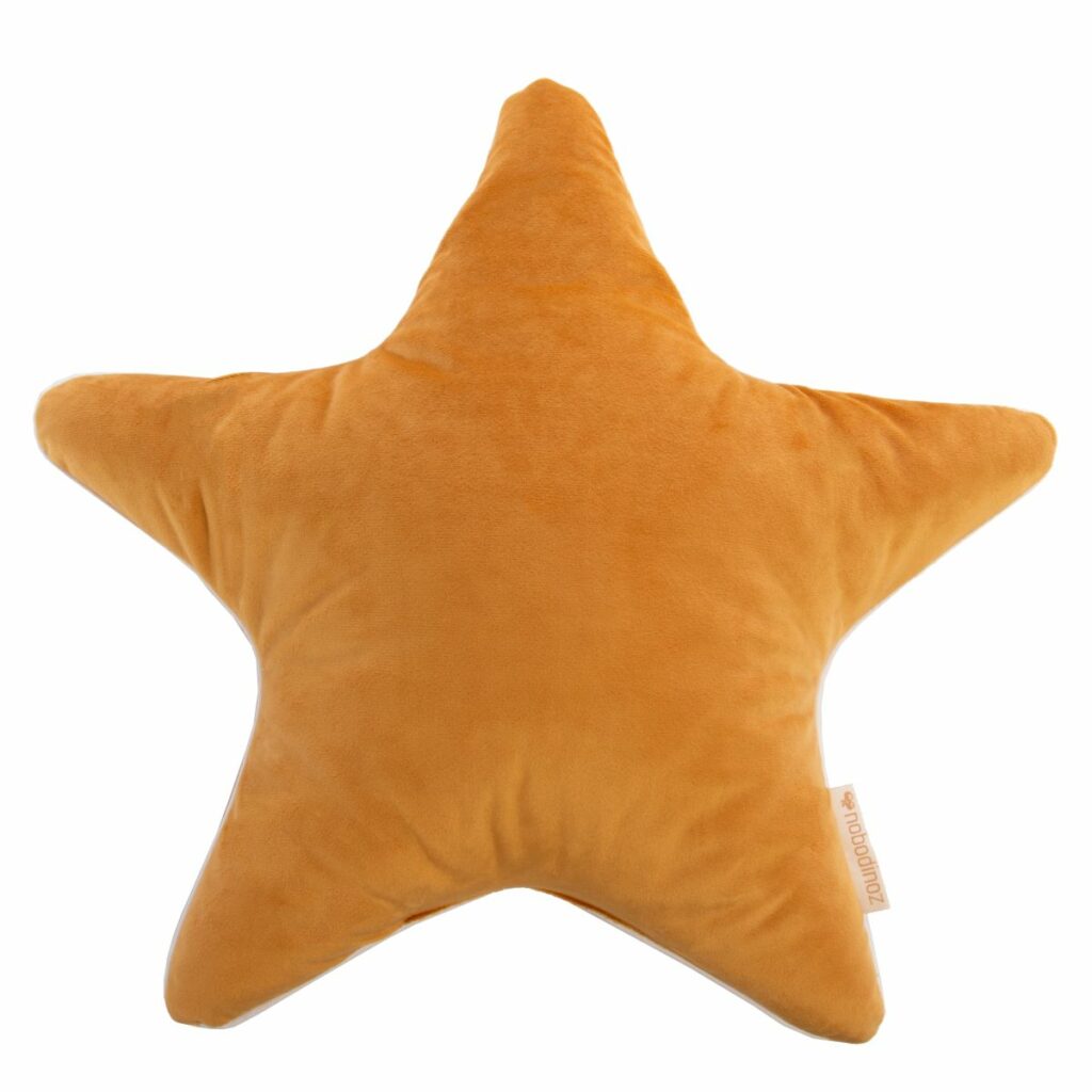 coussin en forme d'étoile jaune foncé