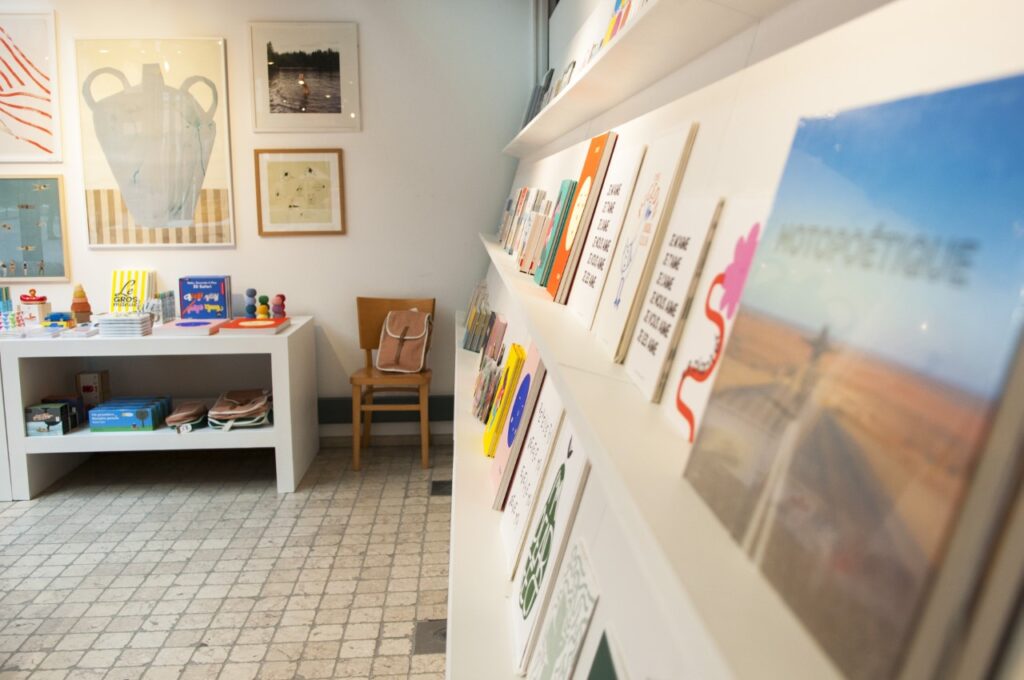 affiches et objets de décoration Dada Shop à la boutique du Mac de Lyon