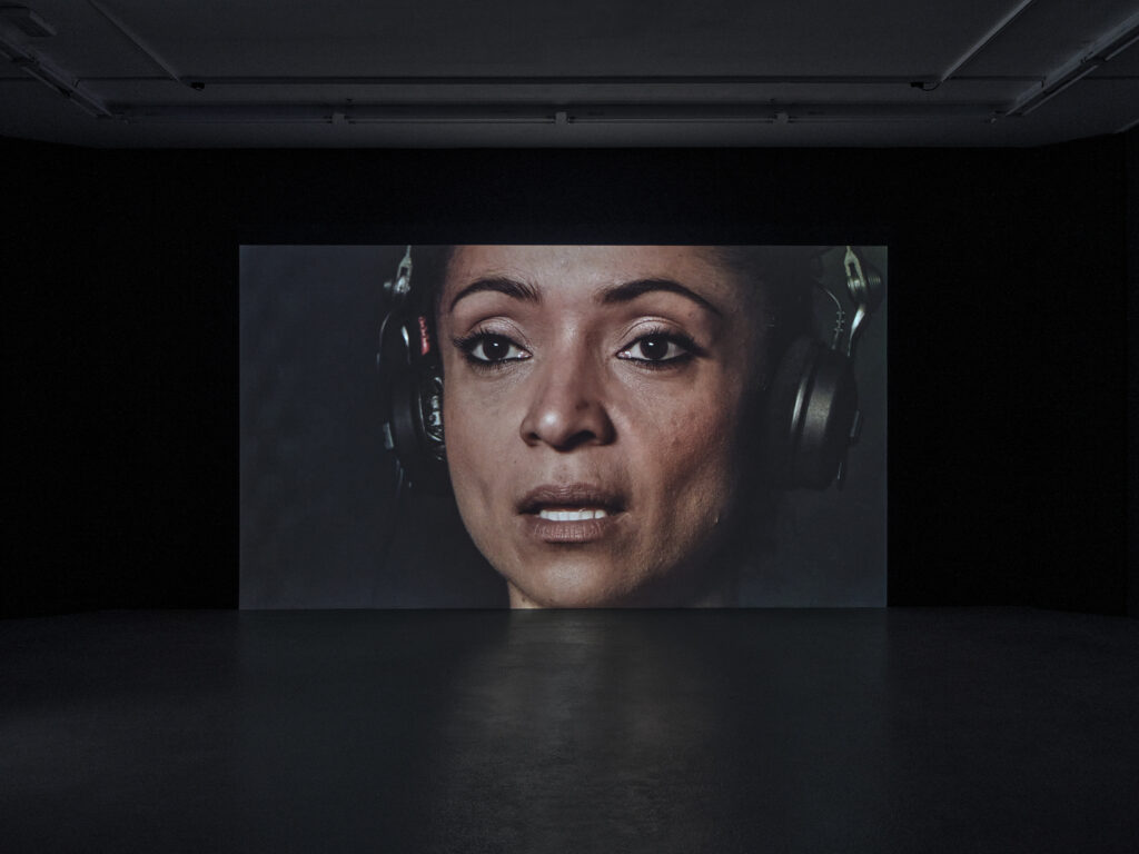 Le bruit du silence, exposition de Camille Llobet à l'Institut d'Art contemporain. Majelich © Thomas Lannes