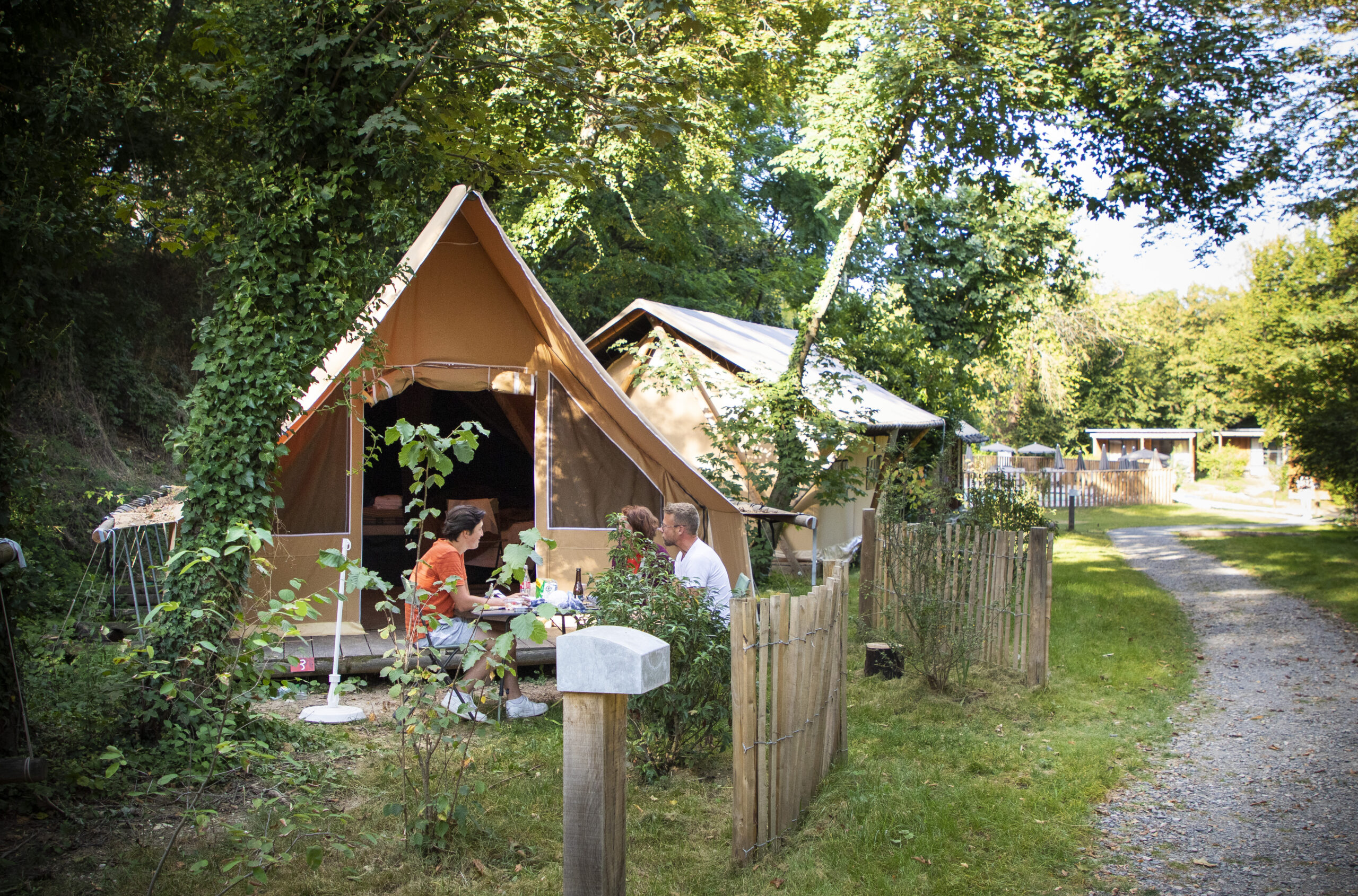 L'entreprise lyonnaise Huttopia ouvre un camping nature à Lyon