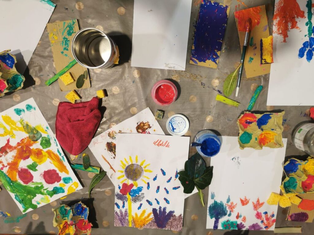 activité arts plastiques pour enfants, Les Enfants du Tarmac, Lyon 4e