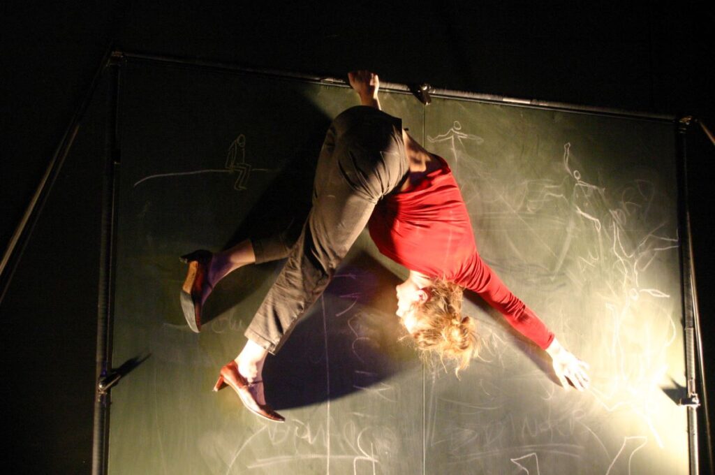 Rhizikon, de Chloé Moglia, la Nuit du Cirque