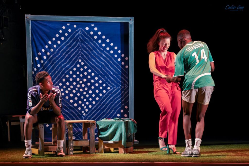 Spectacle Trois minutes de temps additionnel, théâtre L'Ile O