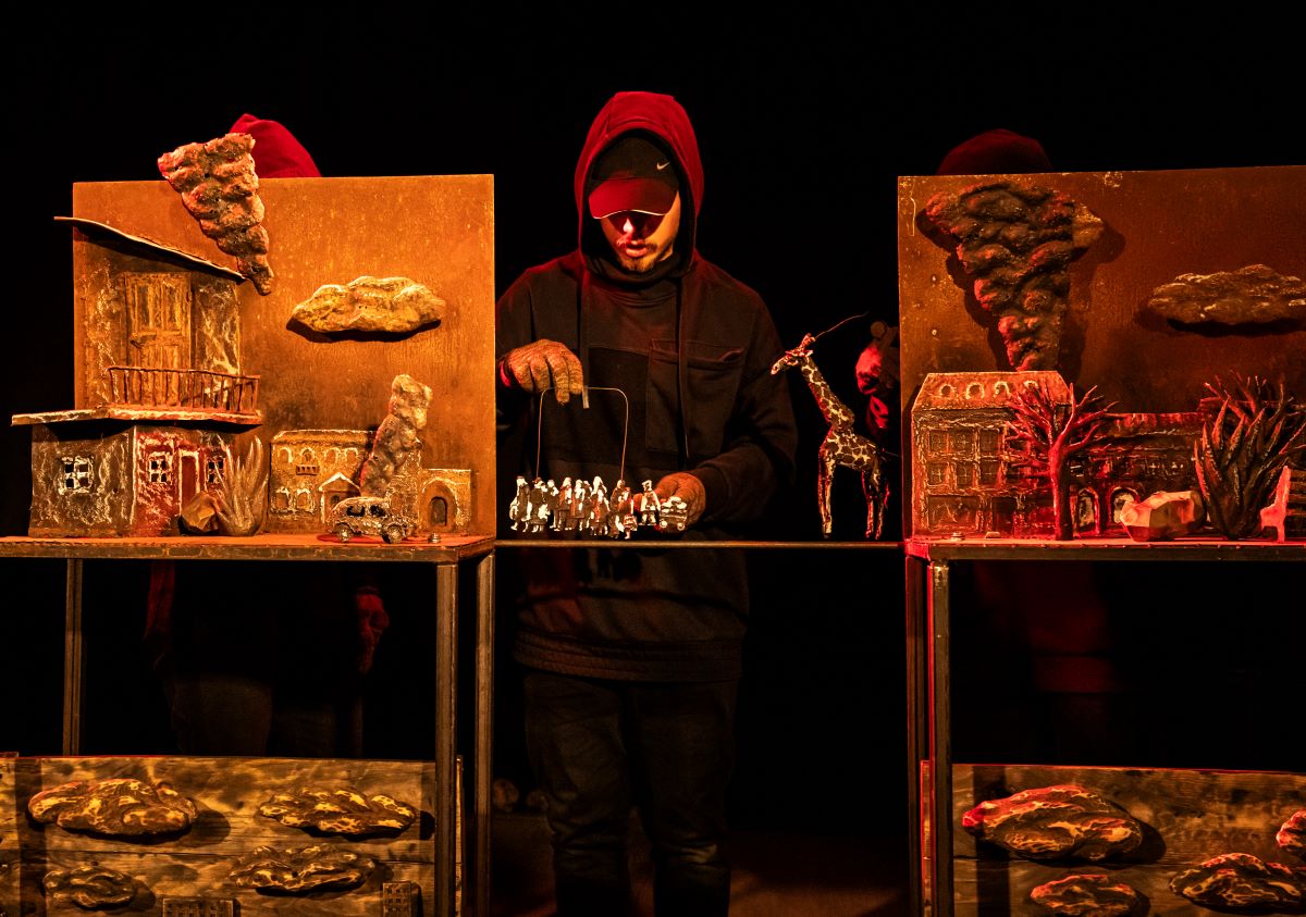 Giraffe Mons, Sens Interdits, théâtre Le Ciel