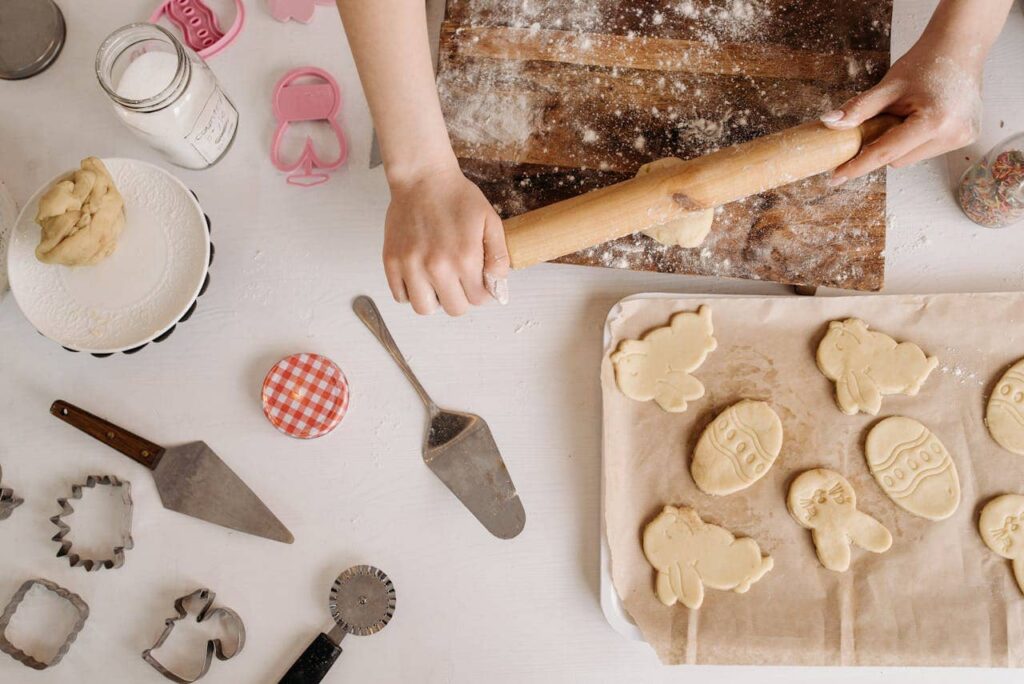 Atelier parent-enfant spécial Pâques chez Aromate Pâtisserie