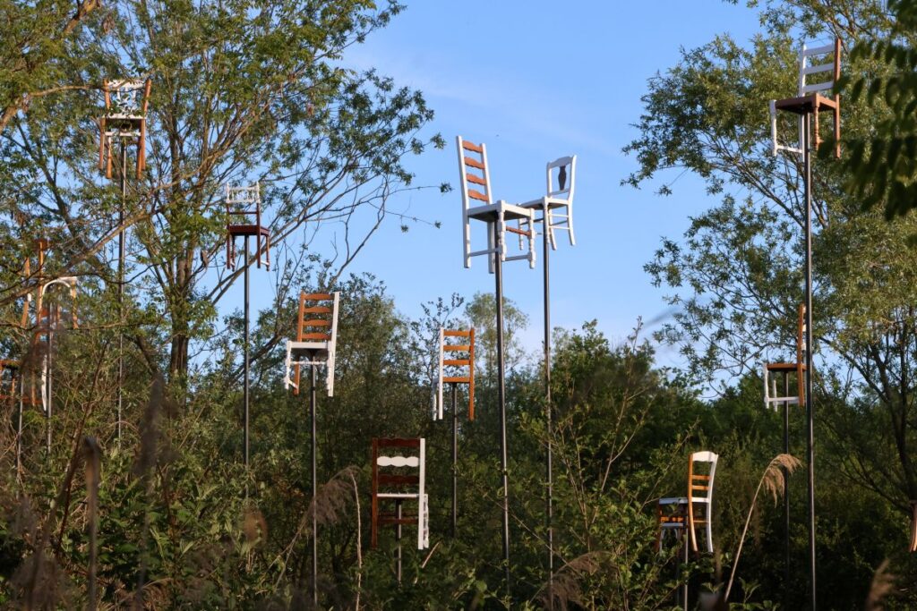 Installation Emmanuelle Ducrocq, Les Etincelantes